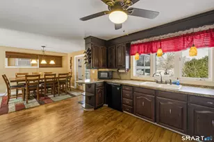 70 Foster St, Newington, CT 06111 - Photo 10