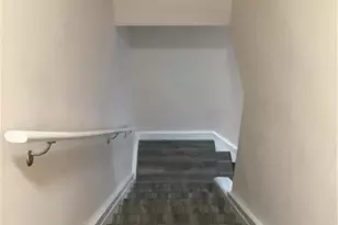 4 Villaway Rd, Norwalk, CT 06855 - Photo 8