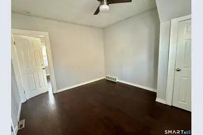 95 Pope Street #1st Fl, Fairfield, CT 06825 - Photo 10