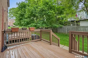 240 Sunnyridge Ave, Fairfield, CT 06824 - Photo 24