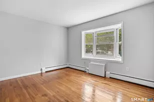 240 Sunnyridge Ave, Fairfield, CT 06824 - Photo 4