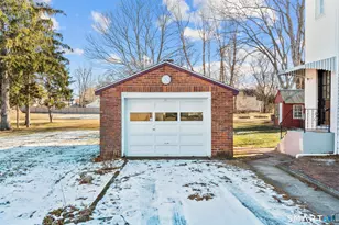 26 Water St, Guilford, CT 06437 - Photo 14