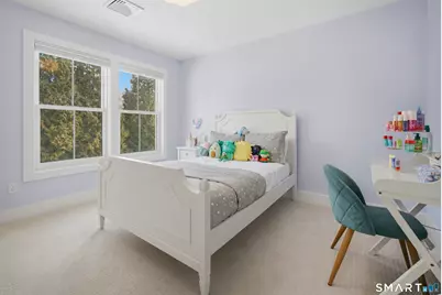 196 Robin Lane, Fairfield, CT 06824 - Photo 28