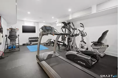 196 Robin Lane, Fairfield, CT 06824 - Photo 32