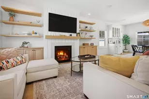 196 Robin Ln, Fairfield, CT 06824 - Photo 4