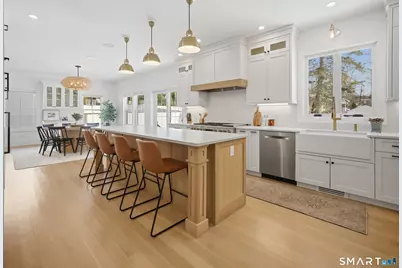 196 Robin Lane, Fairfield, CT 06824 - Photo 8