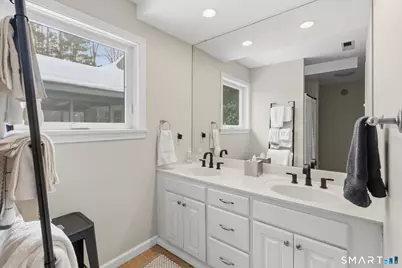 324 Old Farms Road, Simsbury, CT 06070 - Photo 32