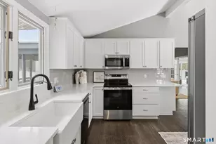 324 Old Farms Rd, Simsbury, CT 06070 - Photo 8