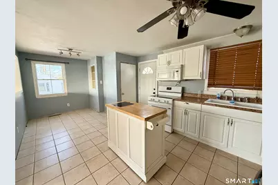 51 Kenyon Circle, New Britain, CT 06053 - Photo 8