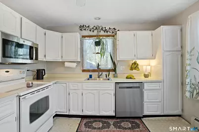 17 Charterhouse Road, New Milford, CT 06776 - Photo 16