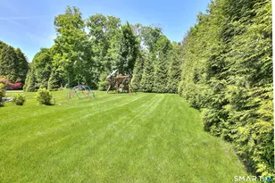 16 Gault Park Dr, Westport, CT 06880 - Photo 36