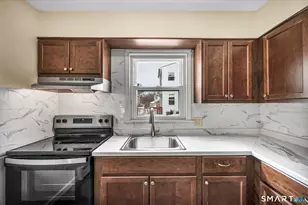 61 Laurel St, East Hartford, CT 06108 - Photo 14