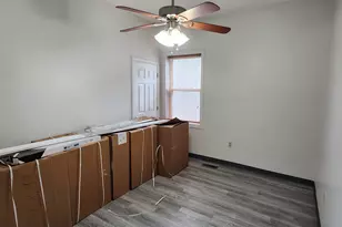 24 Meadow St, Wallingford, CT 06492 - Photo 10