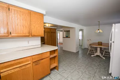 13 Bailey Avenue, Wallingford, CT 06492 - Photo 18