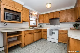 13 Bailey Ave, Wallingford, CT 06492 - Photo 16