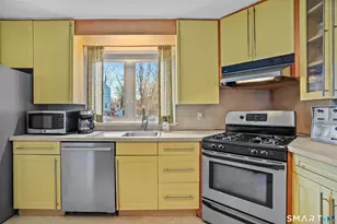 184 Greenway St, Hamden, CT 06517 - Photo 14