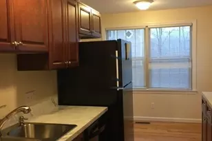 19 Hawthorne Dr, New London, CT 06320 - Photo 4