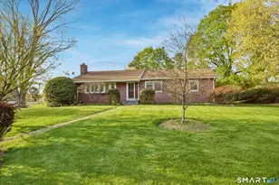 2 Finch Ct, Norwalk, CT 06854 - Photo 24