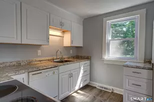 12 Addison Rd, Glastonbury, CT 06033 - Photo 6