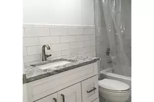 3 Woods Hollow Ct, Avon, CT 06001 - Photo 10