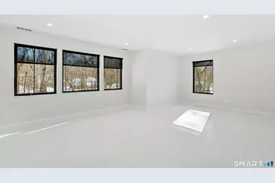 95 Louises Lane, New Canaan, CT 06840 - Photo 12