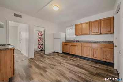 22 Chappell Street, New London, CT 06320 - Photo 16