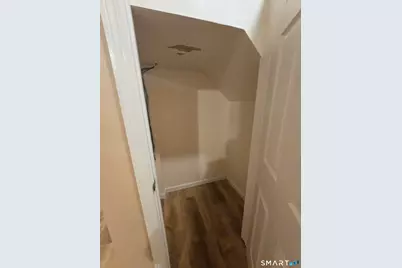 38 Burton Street, Hartford, CT 06112 - Photo 8