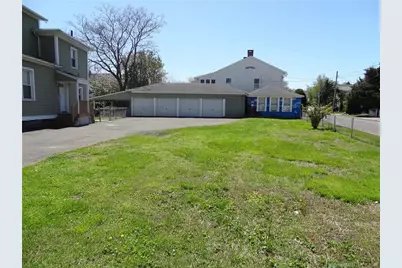 237 Brewster Street #1st Floor, Bridgeport, CT 06605 - Photo 22