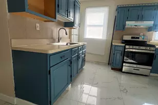 352 Wilmot Ave, Bridgeport, CT 06607 - Photo 8