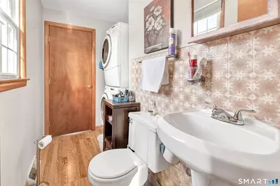 20 Fitzpatrick Road, Ansonia, CT 06401 - Photo 24