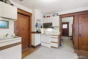 93 Cannon St, Hamden, CT 06518 - Photo 8