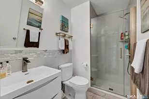 61 Seaview Ave, Stamford, CT 06902 - Photo 14