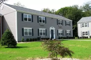 52 Essex St, Deep River, CT 06417 - Photo 2