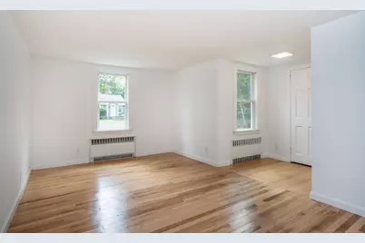 14 Main St Extension, Simsbury, CT 06081 - Photo 18