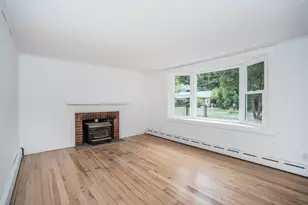 14 Main St Ext, Simsbury, CT 06081 - Photo 8