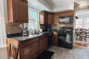 24 Deer Run Dr, Seymour, CT 06483 - Photo 12