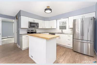 216 Madison Street, Waterbury, CT 06706 - Photo 8