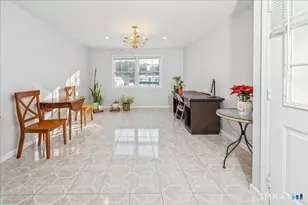 130 Mulberry St, Stamford, CT 06907 - Photo 12