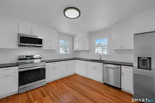 25 Hilldale Rd, West Hartford, CT 06117 - Photo 12