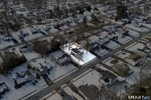 25 Hilldale Rd, West Hartford, CT 06117 - Photo 38