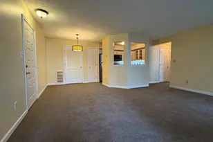 15 Forest Glen Cir, Middletown, CT 06457 - Photo 2