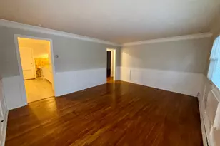 204 Cherry Hill Dr, Bridgeport, CT 06606 - Photo 2