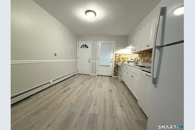 204 Cherry Hill Drive #1B, Bridgeport, CT 06606 - Photo 6