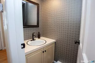 10 Massaco St, Simsbury, CT 06070 - Photo 10