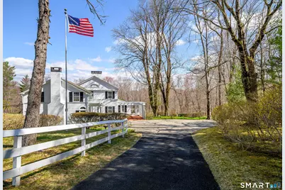 25 Taunton Lane, Newtown, CT 06470 - Photo 1