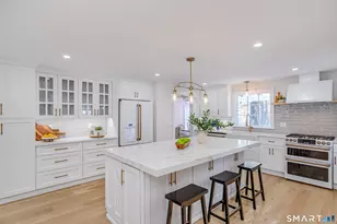 25 Taunton Ln, Newtown, CT 06470 - Photo 8