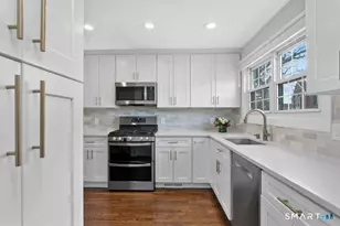 245 Unquowa Rd, Fairfield, CT 06824 - Photo 6