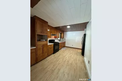 48 Hunters Avenue #1st floor, Norwich, CT 06380 - Photo 8