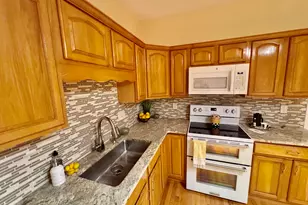 39 Denyelle Dr, Rocky Hill, CT 06067 - Photo 12