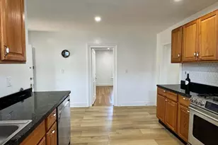 270 Edgewood Ave, New Haven, CT 06511 - Photo 2